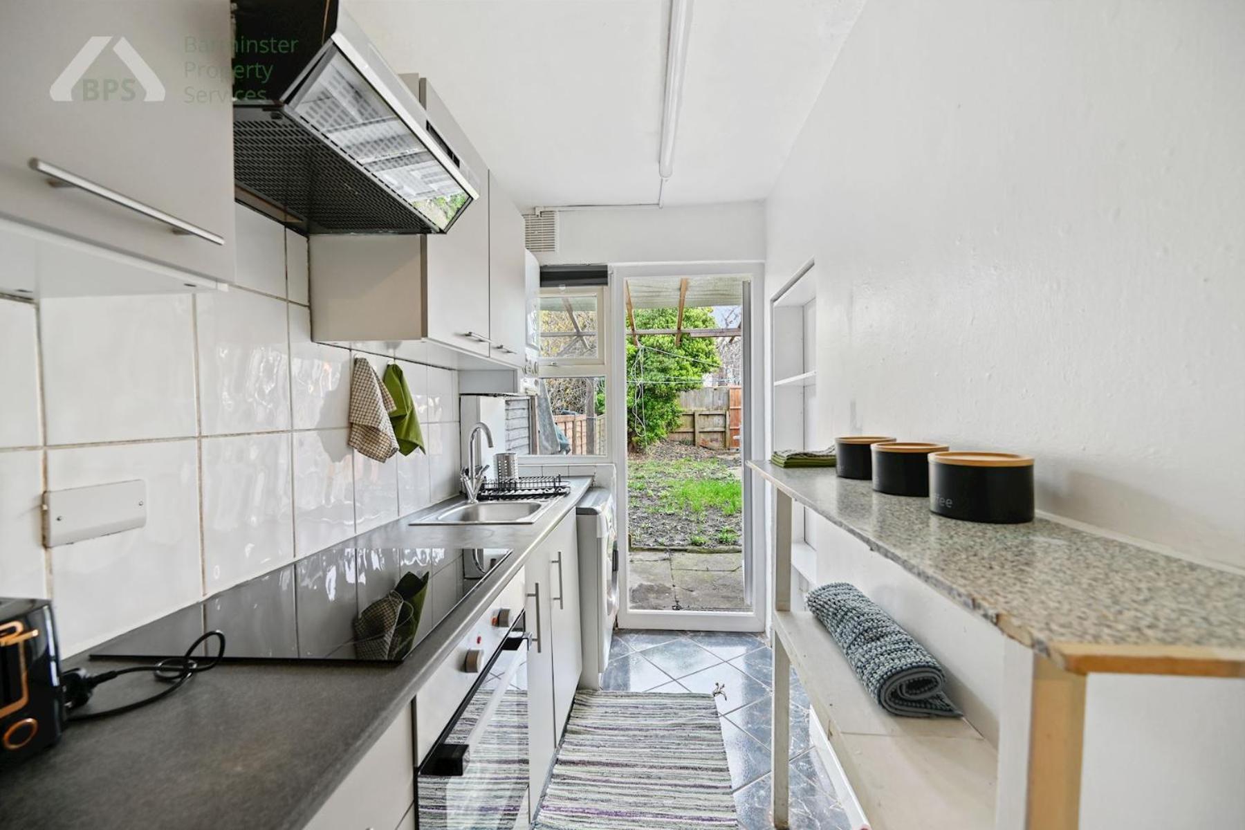 Cosy Tottenham Apartment Sleeps 4 London Eksteriør billede